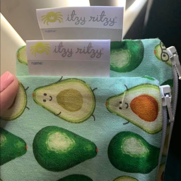 It’s Ritzy snack happens minis - Picture 3 of 4